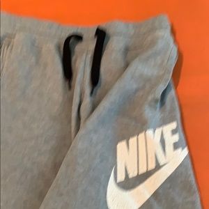 Nike alumni shorts excellent condition size L